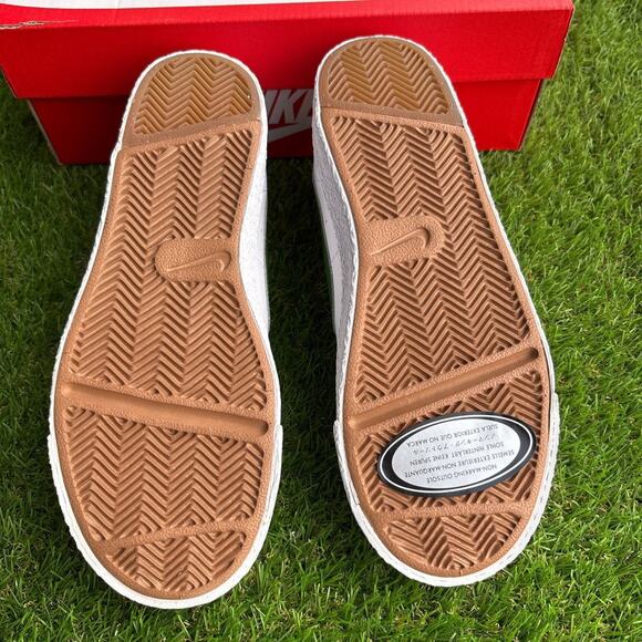 NWB Nike Blazer Low White/Forrest Green - Picture 5 of 6